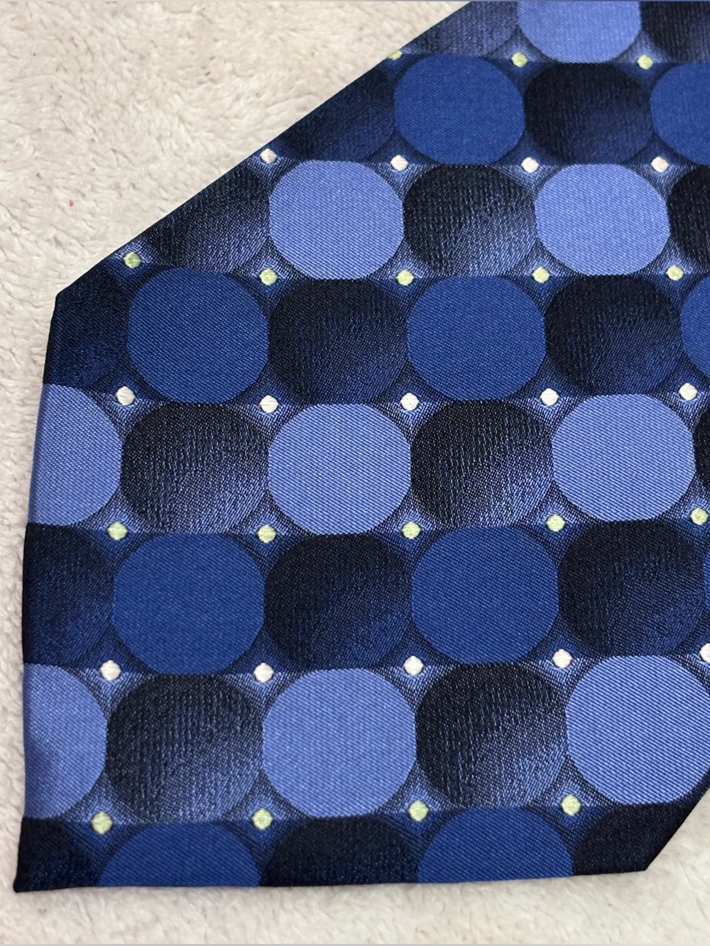 Brand New Stylish Tie By Croft & Barrows - 3 3/4 Inches Wide